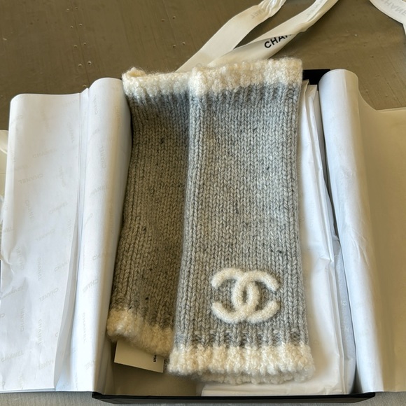 CHANEL Accessories - Chanel 22k gray grey white fingerless gloves no size with tags and box